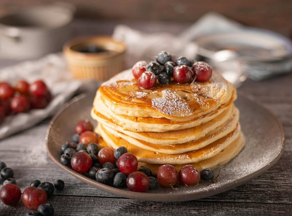 How to Make the Ultimate Breakfast Pancakes with Buttermilk and Blueberries?